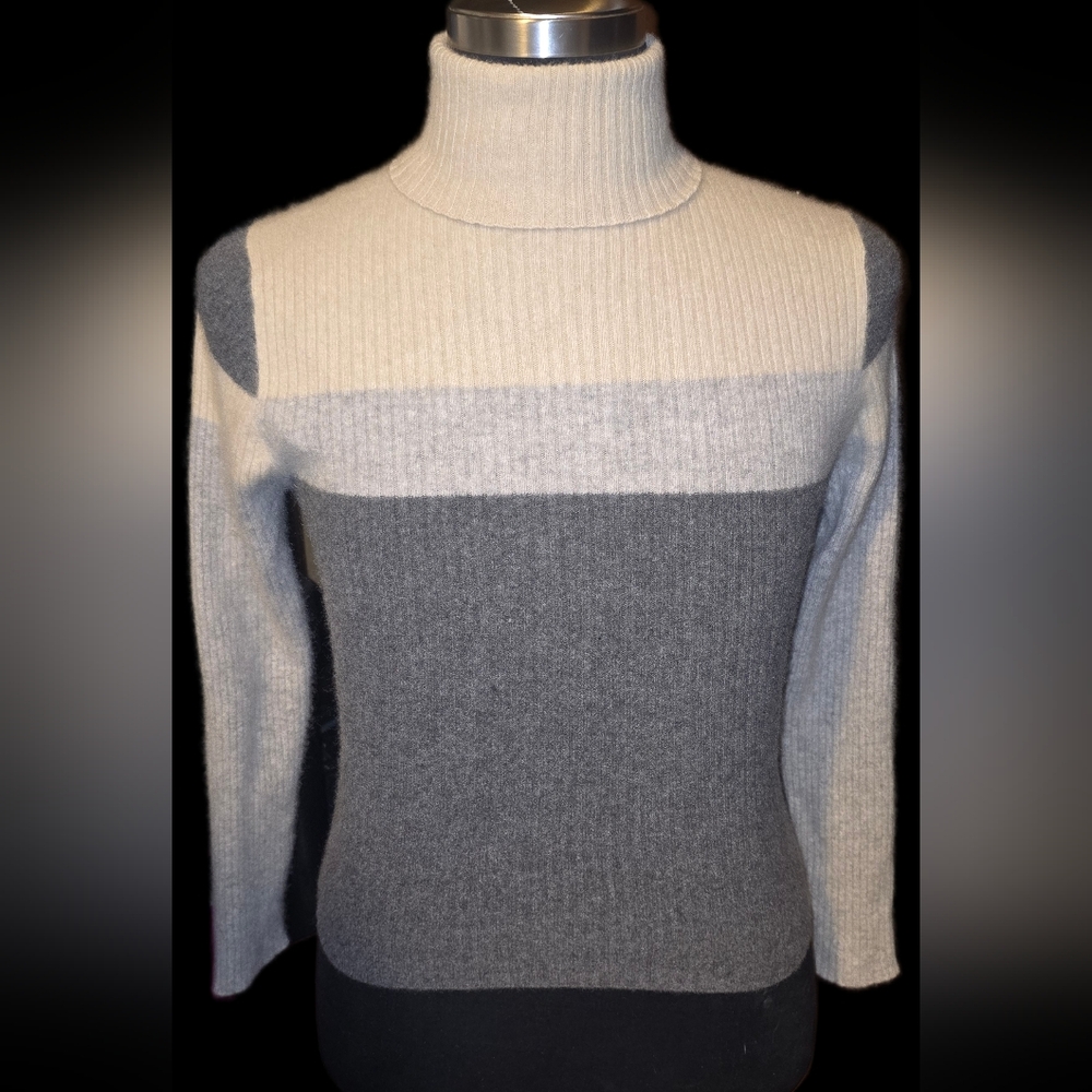 Gray and Cream Colorblock Turtleneck Sweater